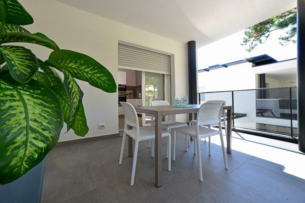 Residence Due Perle Lignano Sabbiadoro Exterior foto